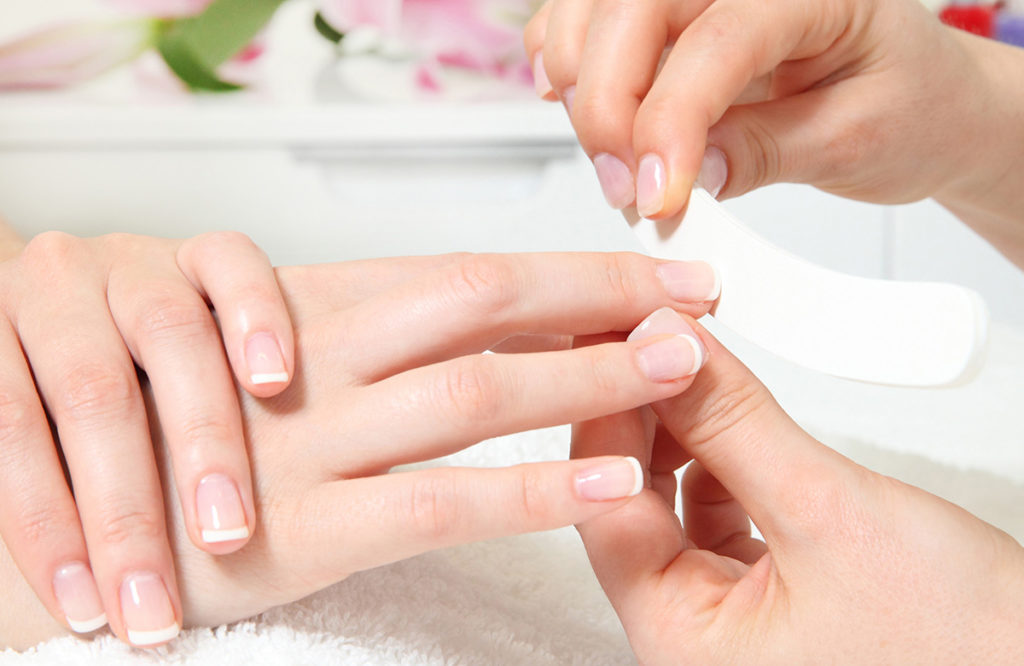 Cómo limar las uñas en 7 pasos ¡Descúbrelo! - Nail Center